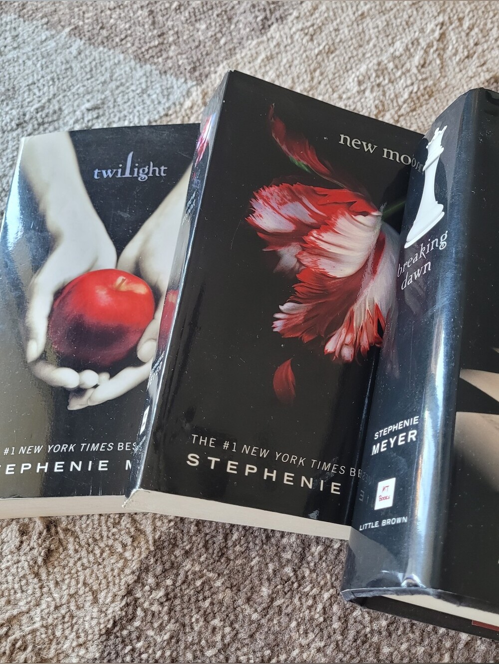 Stephenie Meyer Twilight Series Hardcover Book Set - Black with Red Accents
